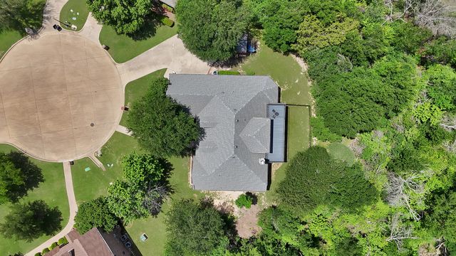 402 Valley View Court, Aledo, TX 76008