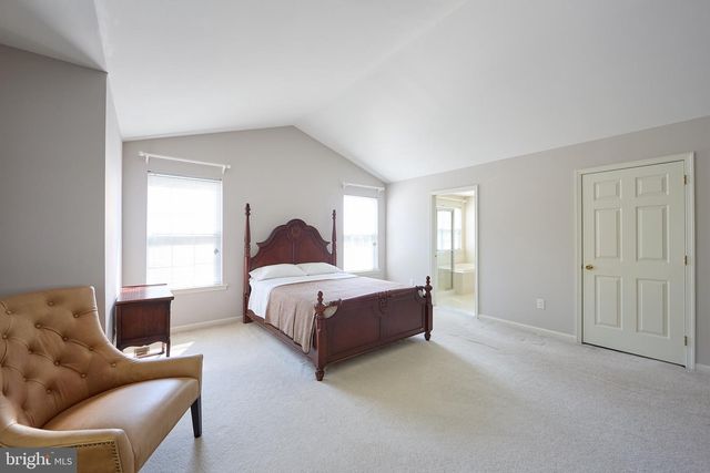 305 MCFARLAND DR, Downingtown, PA 19335