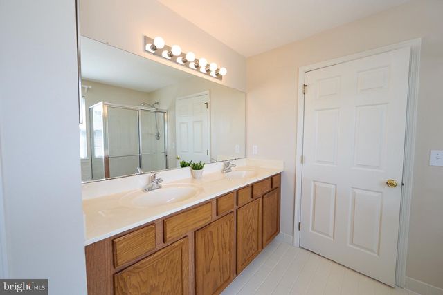 305 MCFARLAND DR, Downingtown, PA 19335