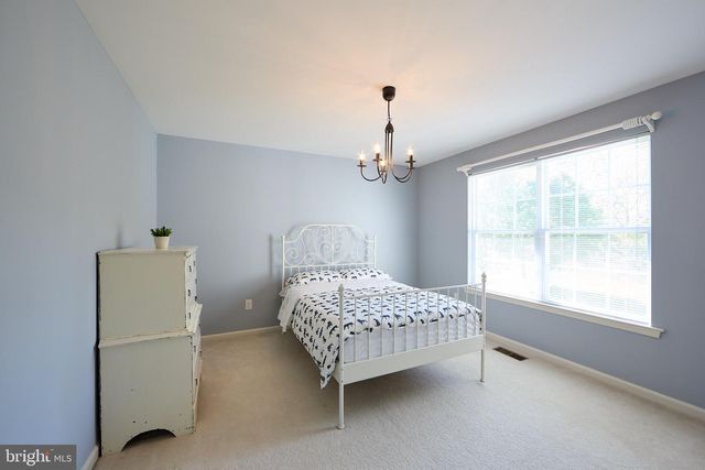 305 MCFARLAND DR, Downingtown, PA 19335