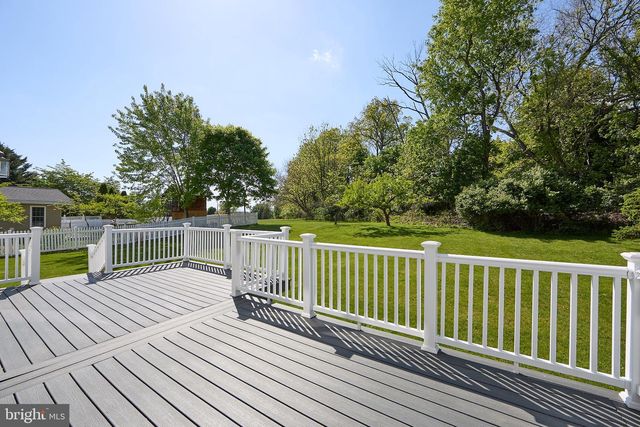 305 MCFARLAND DR, Downingtown, PA 19335