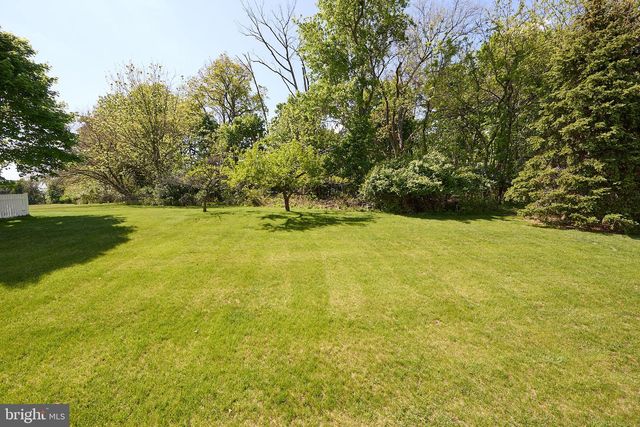 305 MCFARLAND DR, Downingtown, PA 19335
