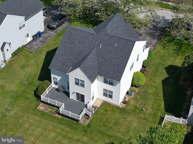 305 MCFARLAND DR, Downingtown, PA 19335