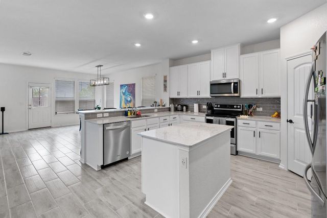 6320 Wagon Spring ST, Del Valle, TX 78617