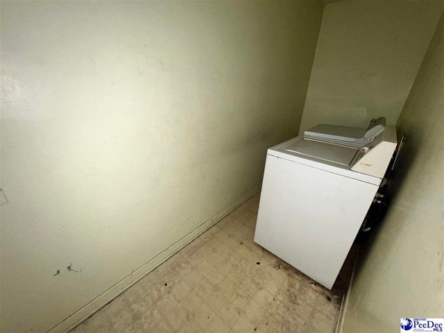 412 E New St, Timmonsville, SC 29161