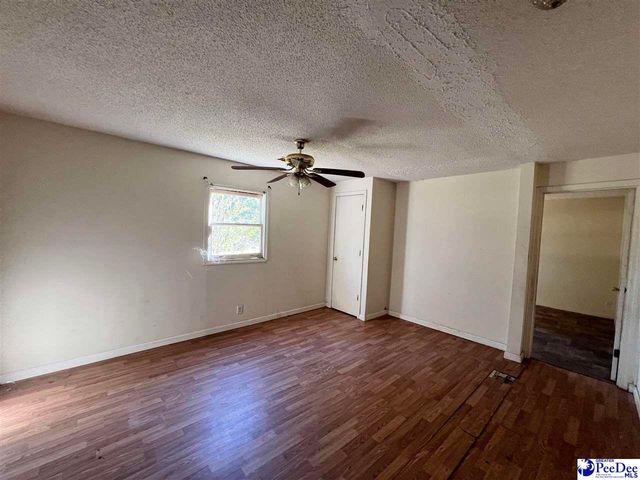 412 E New St, Timmonsville, SC 29161