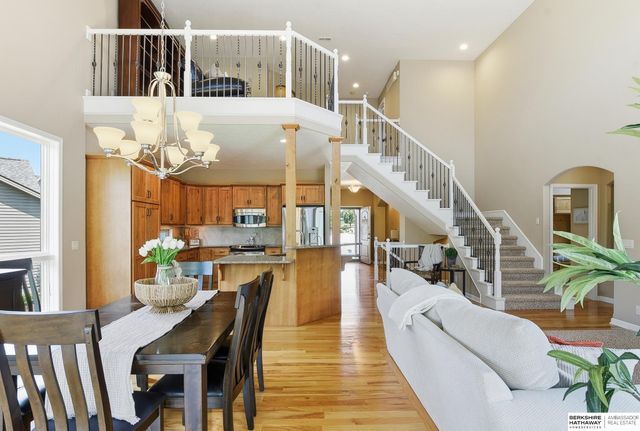 1421 White Pine Circle, Papillion, NE 68046