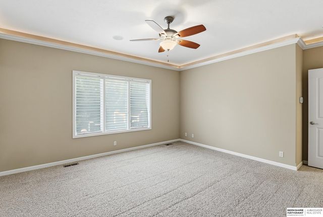 1421 White Pine Circle, Papillion, NE 68046