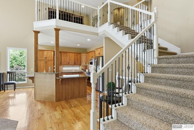 1421 White Pine Circle, Papillion, NE 68046