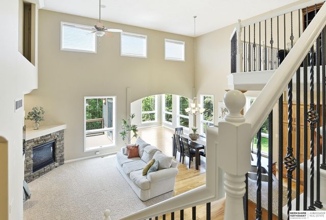 1421 White Pine Circle, Papillion, NE 68046