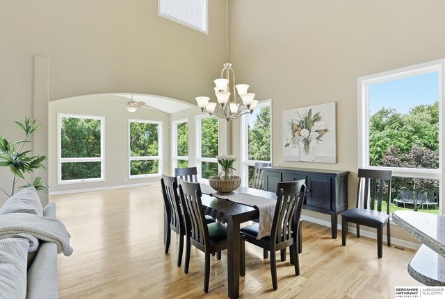 1421 White Pine Circle, Papillion, NE 68046