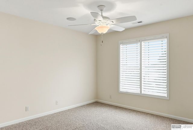 1421 White Pine Circle, Papillion, NE 68046