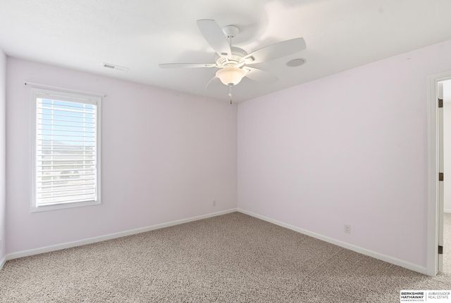 1421 White Pine Circle, Papillion, NE 68046