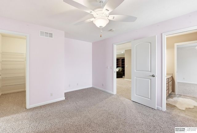 1421 White Pine Circle, Papillion, NE 68046