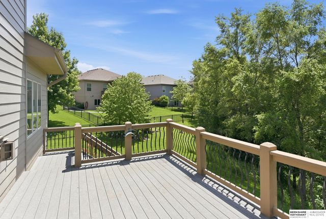 1421 White Pine Circle, Papillion, NE 68046