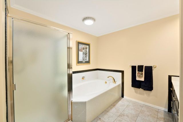 1906 University Park Dr, Sacramento, CA 95825