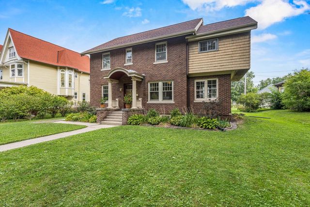 902 Clyman STREET, Watertown, WI 53094