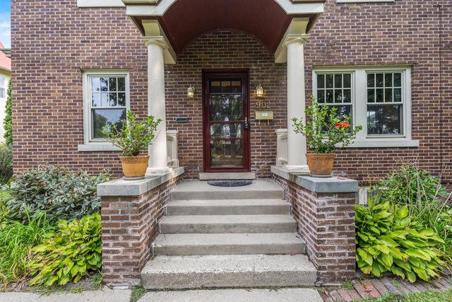 902 Clyman STREET, Watertown, WI 53094