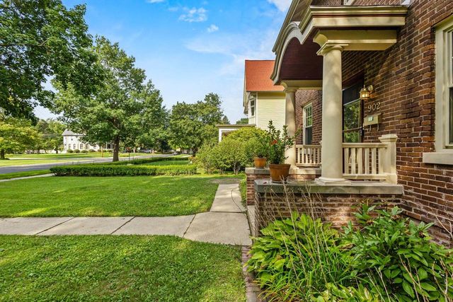 902 Clyman STREET, Watertown, WI 53094