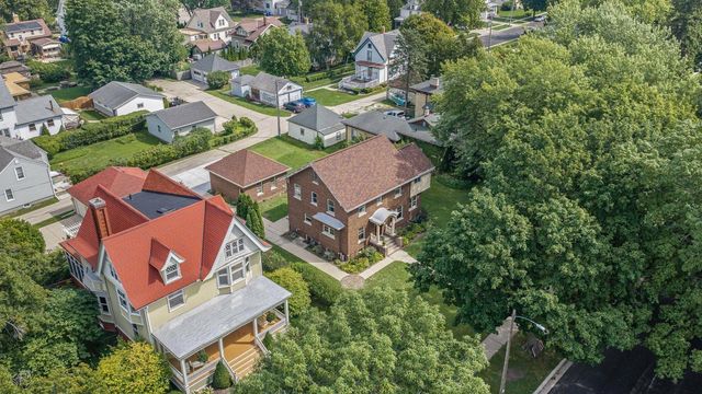 902 Clyman STREET, Watertown, WI 53094