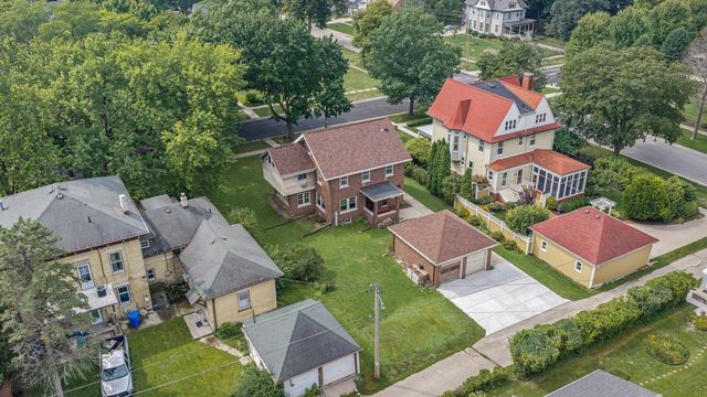 902 Clyman STREET, Watertown, WI 53094