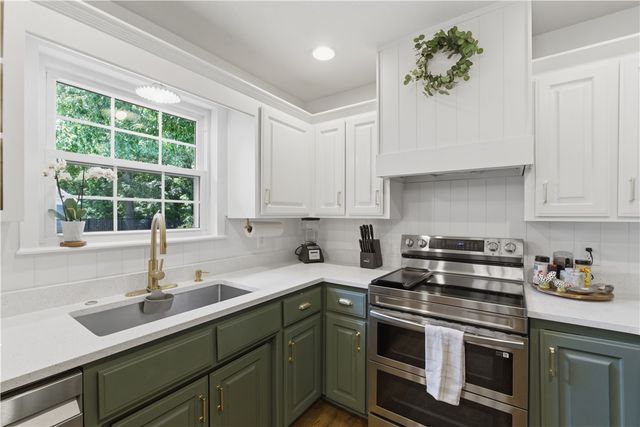 14842 Elkhorn Springs Road, Fayetteville, AR 72704