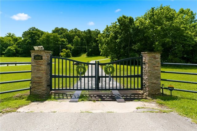 14842 Elkhorn Springs Road, Fayetteville, AR 72704