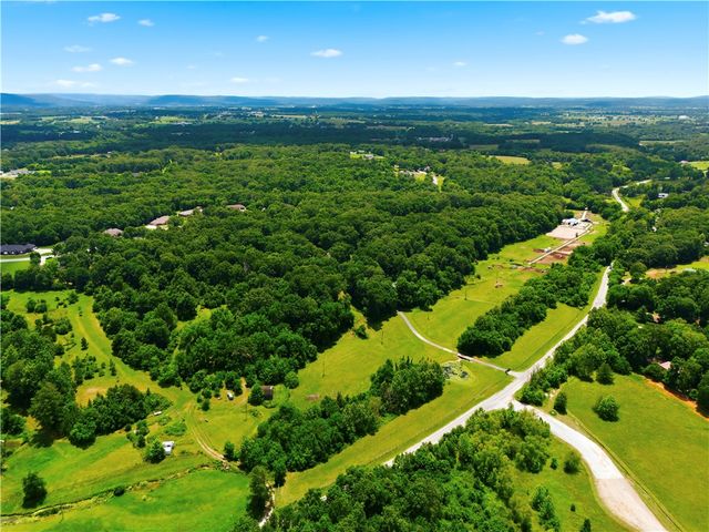 14842 Elkhorn Springs Road, Fayetteville, AR 72704