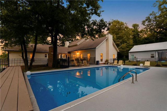14842 Elkhorn Springs Road, Fayetteville, AR 72704