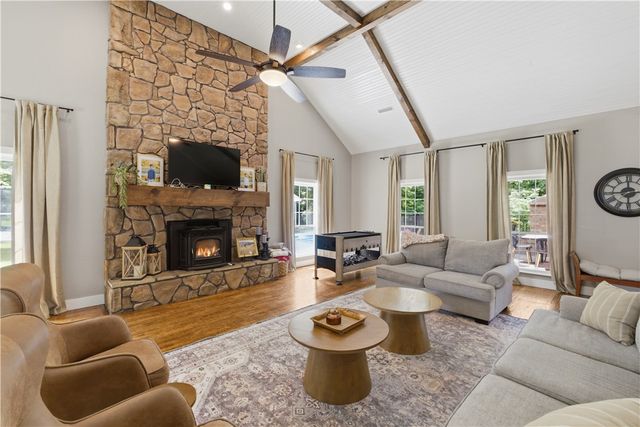 14842 Elkhorn Springs Road, Fayetteville, AR 72704