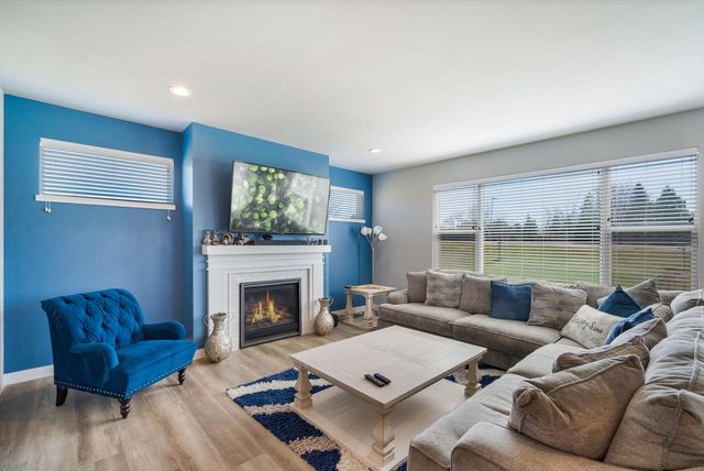 W148N10450 Blackbird POINT, Germantown, WI 53022