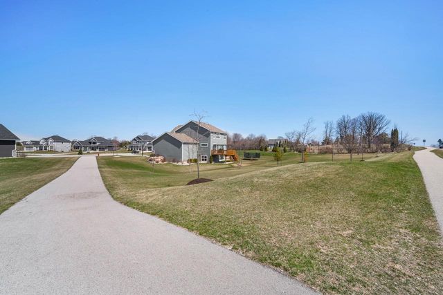 W148N10450 Blackbird POINT, Germantown, WI 53022