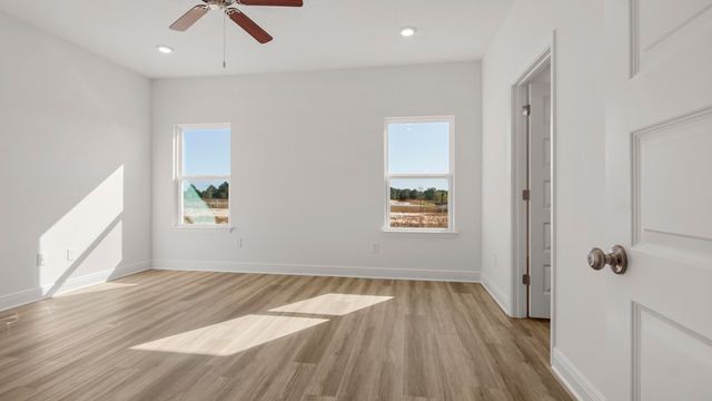 76 Grass Owl Loop, Freeport, FL 32439