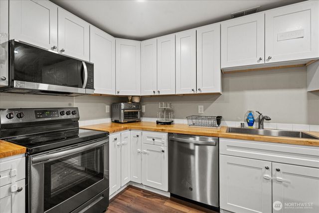 5537 S 119th St, Seattle, WA 98178