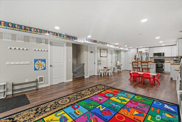 5537 S 119th St, Seattle, WA 98178