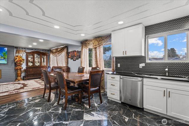 5537 S 119th St, Seattle, WA 98178