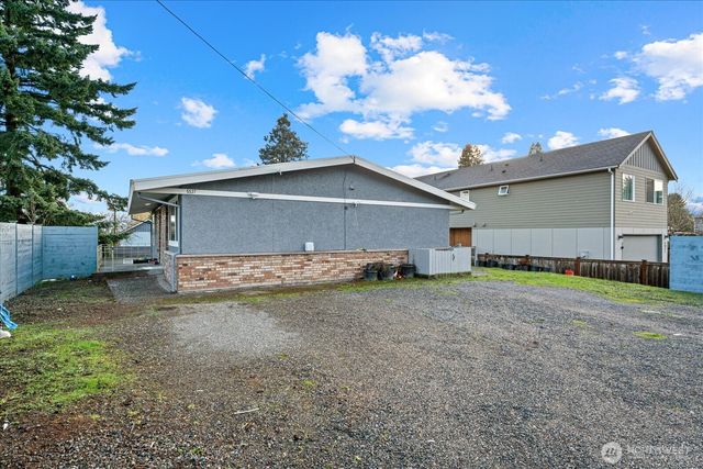 5537 S 119th St, Seattle, WA 98178