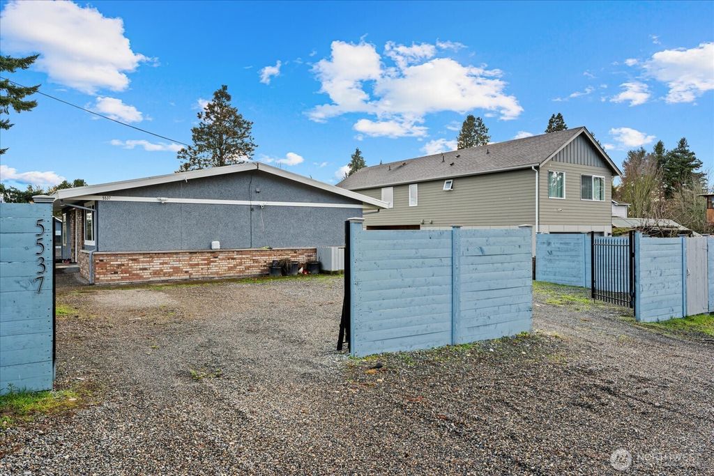 5537 S 119th St, Seattle, WA 98178