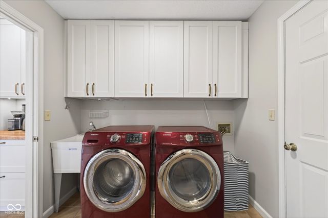 2880 N Andy Way, Bloomington, IN 47404