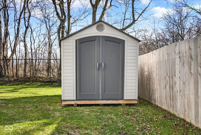 2880 N Andy Way, Bloomington, IN 47404