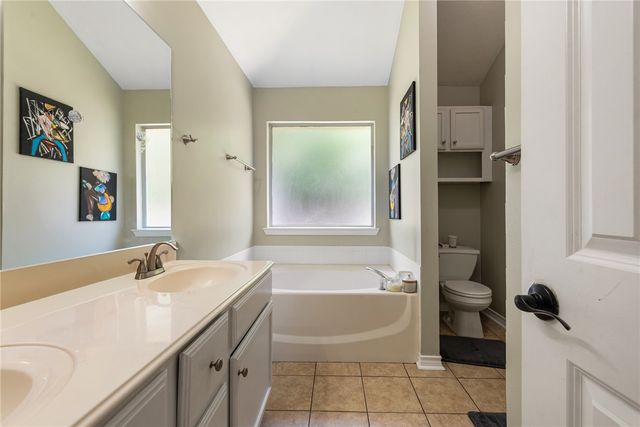 1711 Beaver Pond Court, Bryan, TX 77807