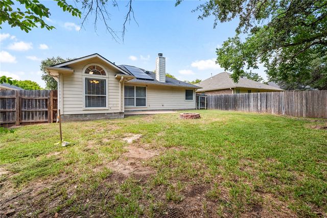 1711 Beaver Pond Court, Bryan, TX 77807