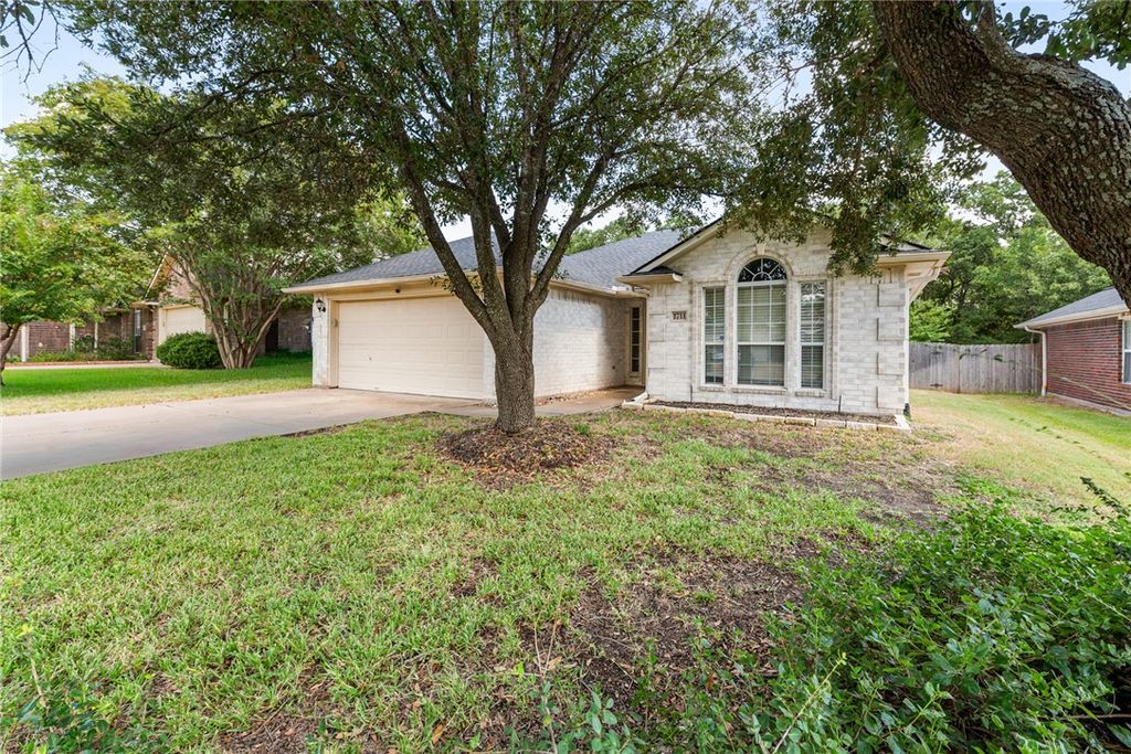 1711 Beaver Pond Court, Bryan, TX 77807 — photo 3