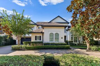 62 S Player Crest Circle, The Woodlands, TX 77382