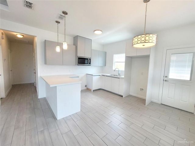 2201 S Pamplona Street 4, Pharr, TX 78577