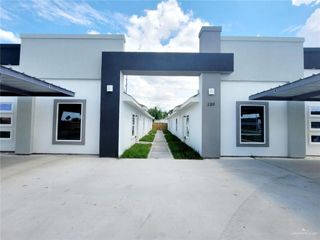 2201 S Pamplona Street 4, Pharr, TX 78577