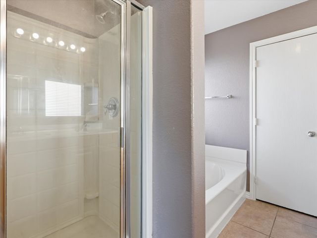 1613 Grassy View Drive, Fort Worth, TX 76177