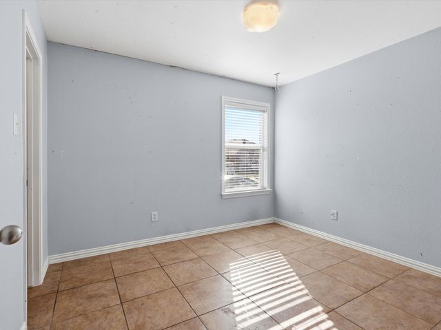 1613 Grassy View Drive, Fort Worth, TX 76177