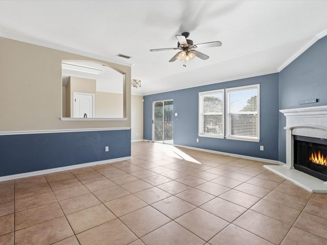 1613 Grassy View Drive, Fort Worth, TX 76177