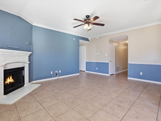 1613 Grassy View Drive, Fort Worth, TX 76177